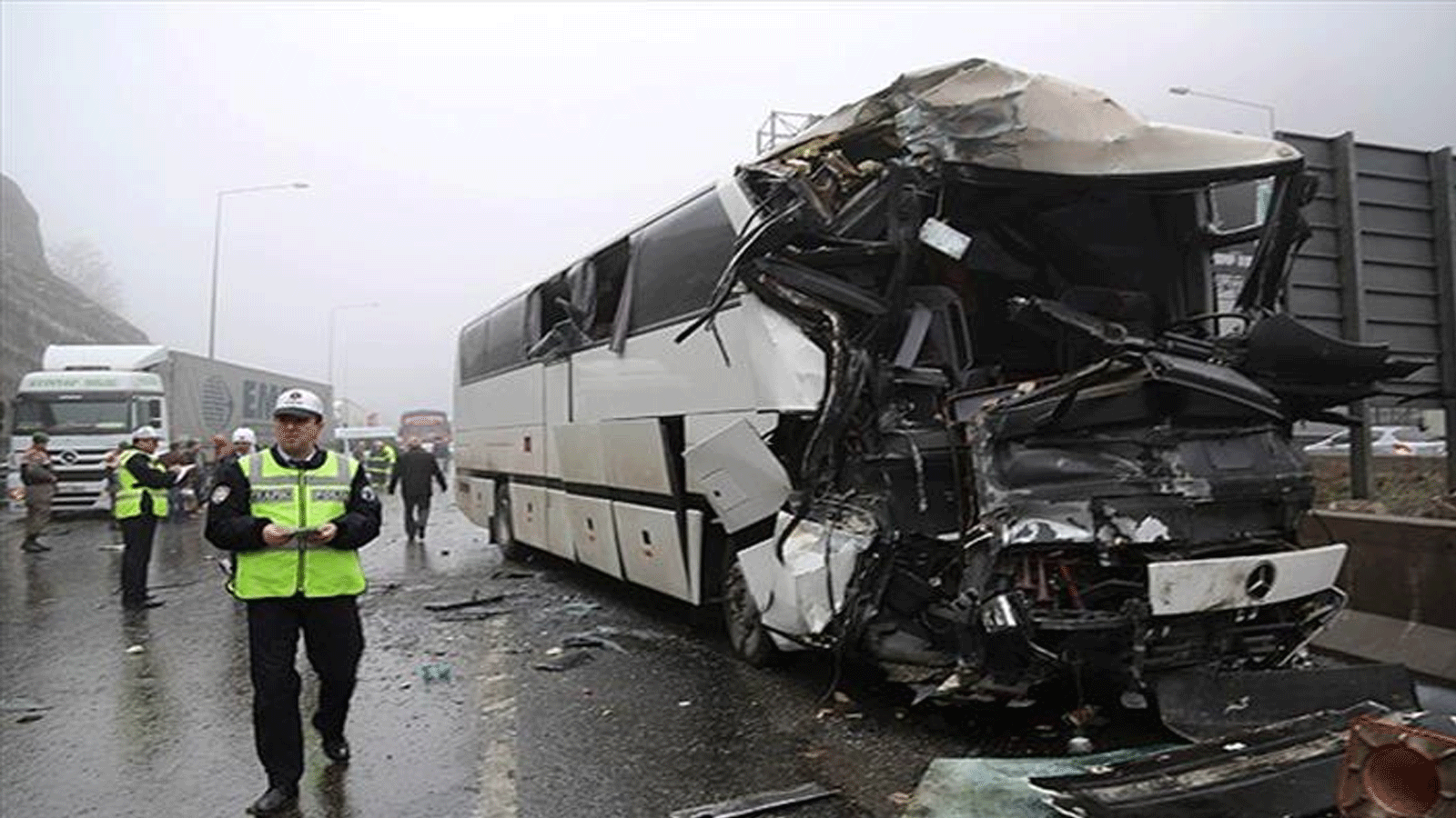 8 وفيات في حادث اصطدام مركبتين في تركيا