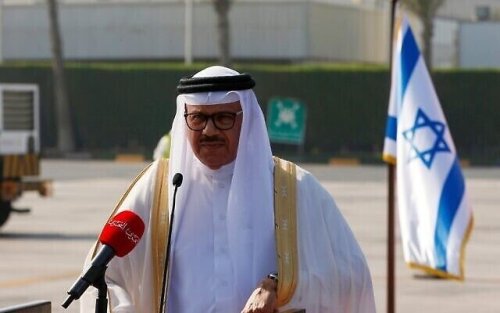 الزياني يؤكد لنظيره في حكومة الاحتلال رغبة نظام البحرين بتعزيز التعاون مع اسرائيل