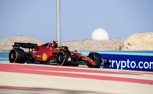 فيرشتابن يتصدر التجارب الحرة الثانية لسباق جائزة البحرين الكبری للفورمولا وان