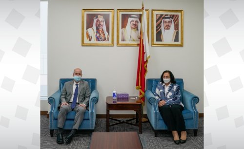 وزيرة الصحة البحرينية تبحث مع القائم بالأعمال الإسرائيلي تعزيز التعاون