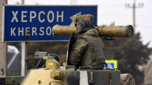 الدفاع الروسية تعلن سيطرتها علي مقاطعة خيرسون جنوب أوكرانيا