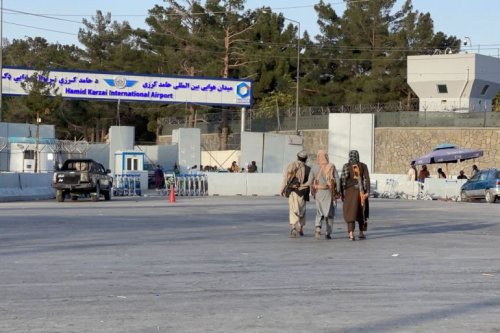 CNN: استهداف مطار كابول بـ 5 صواريخ
