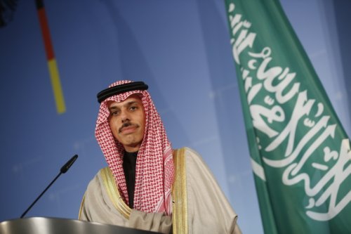 السعودية تكشف عن عقد جولة محادثات أولي مع الحكومة الإيرانية الجديدة