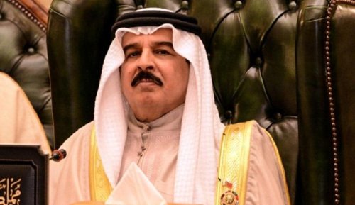 النظام البحريني يدعم العدوان علي اليمن ويتعاطف مع الأكرانيين