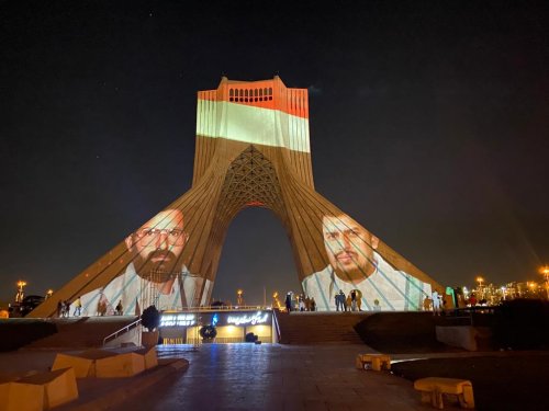 طهران تتضامن مع اليمن في اليوم الوطني للصمود