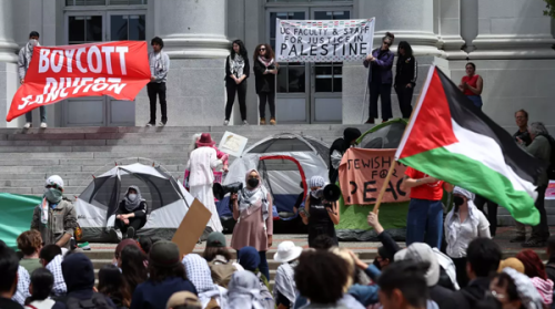 استمرار الاحتجاجات الطلابية الحاشدة في أمريكا من قبل داعمي فلسطين