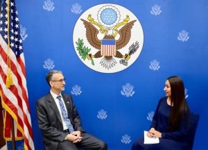 وكالة بنا| السفير الأمريكي يؤكد علی الشراكة الاستراتيجية مع النظام البحريني