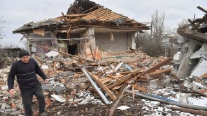 الجيش الأوكراني يقصف مراكز سكنية في دونيتسك بمدافع الهاون