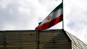 إيران ترفض خطة ثلاثية اقترحها مسؤولون أوروبيون