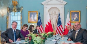 الحوار الاستراتيجي بين البحرين وامريكيا يتمضن تعزيز العلاقات مع الكيان الصهيوني
