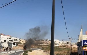 استشهاد شاب فلسطيني واصابة 5 خلال اشتباكات مع جيش الاحتلال في دير الحطب بنابلس