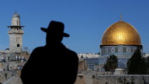 محافظ القدس : المقدسات الإسلامية تواجه سياسة “أسرلة” غير مسبوقة